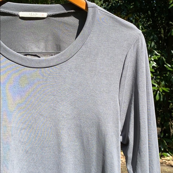 Le Lis Top with open back - Picture 2 of 4